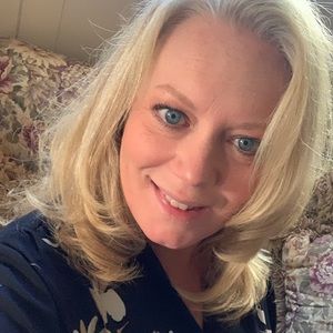 Meet your Posher, Christy